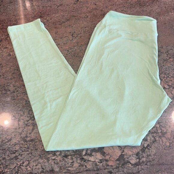 TC NWOT LuLaRoe Leggings C02 5204 - Picture 1 of 3